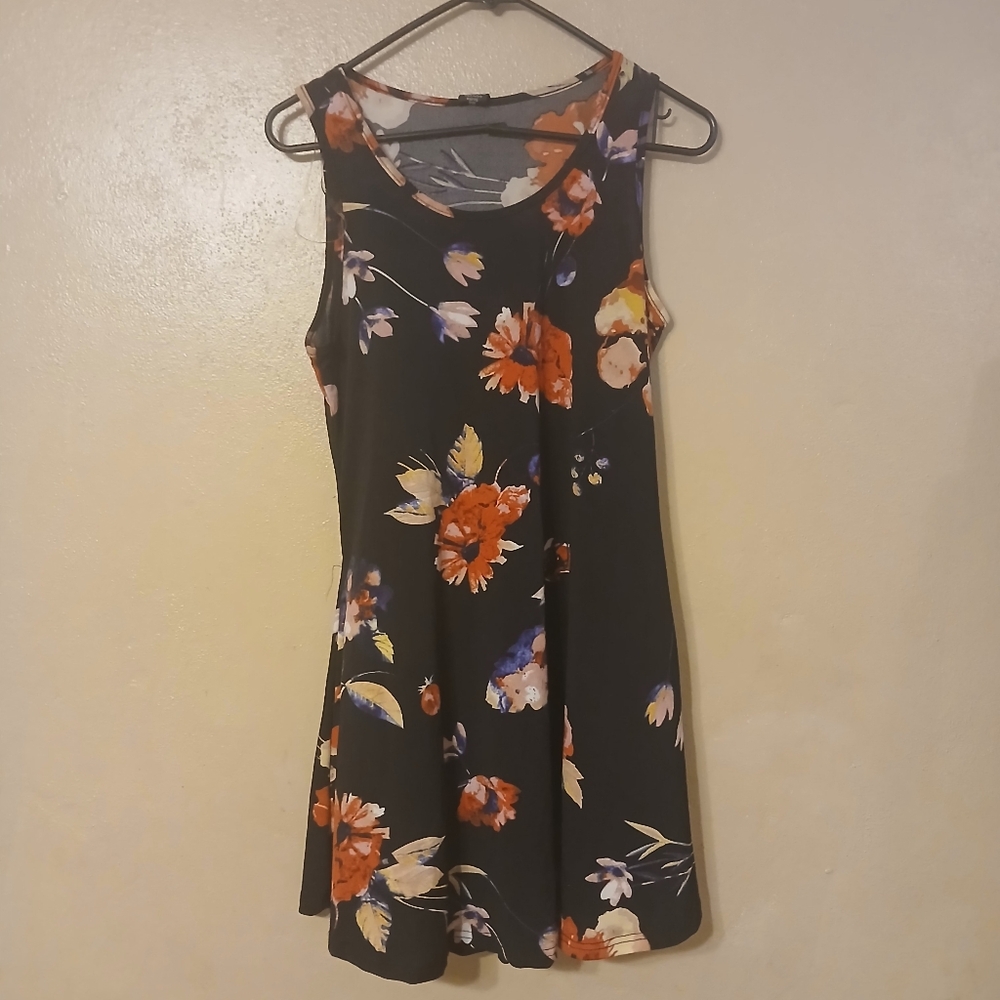 Women dress